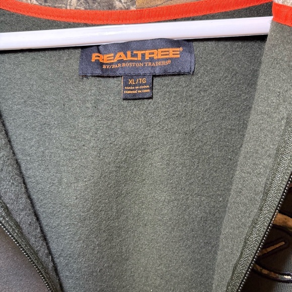 2/$20 Realtree Mens XL New Condition Green Zip Hoodie Hooded Jacket Sweater Camo - Picture 4 of 9